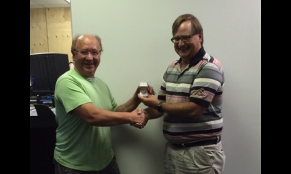 Nick (left) receiving his UFCW 401 retirement ring from Union Representative Larry Zima