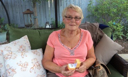 Shirley posing with her new UFCW 401 retirement ring