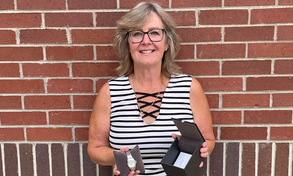 Cheryl shows us her UFCW 401 retirement gift